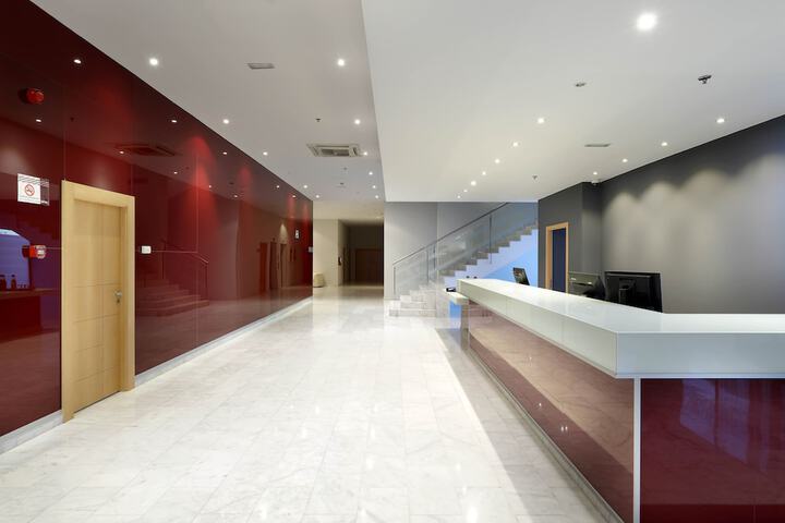Entrance & Lobby