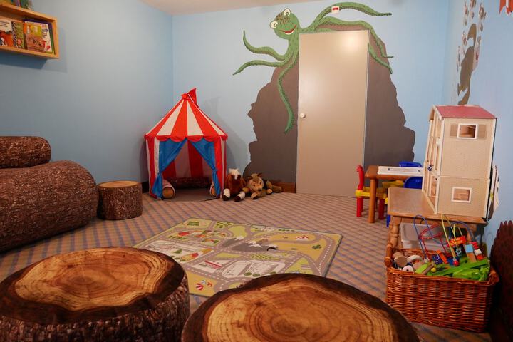 Childrens Activities 33 of 66