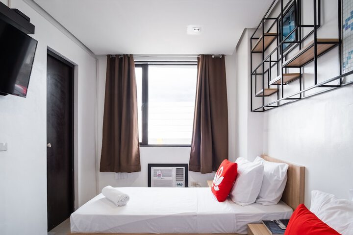 Room 25 of 116
