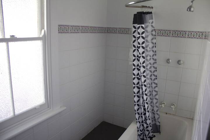 Room 12 of 29