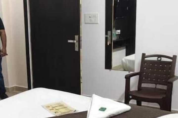 Room 14 of 41