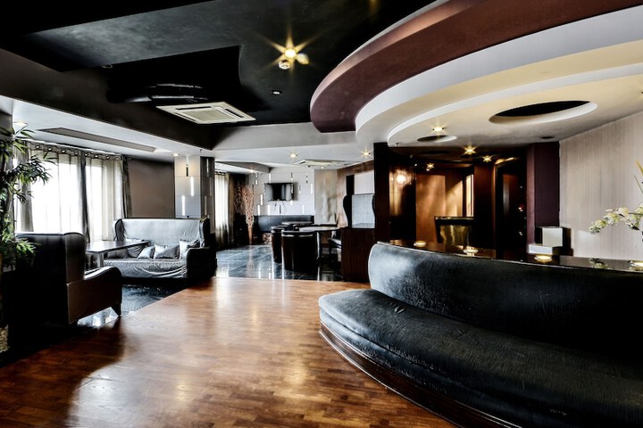 Lounge 59 of 95