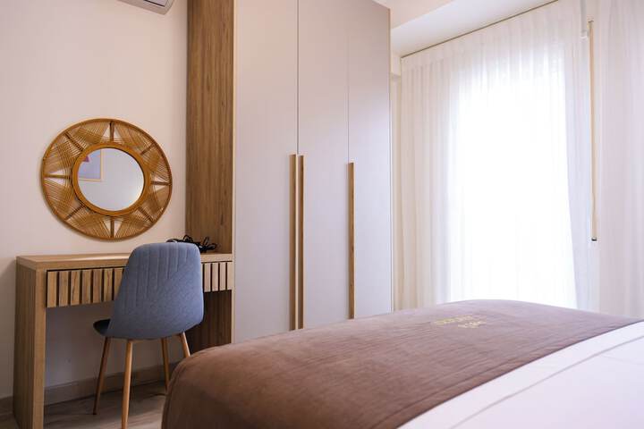 Room 18 of 162