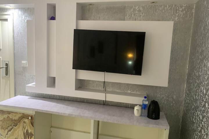 Room 9 of 23
