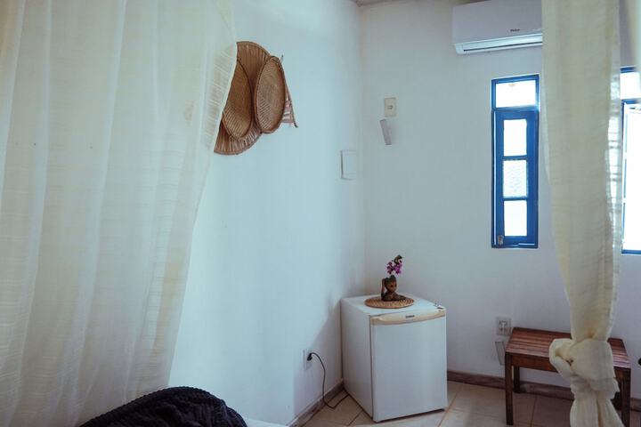 Room 15 of 153