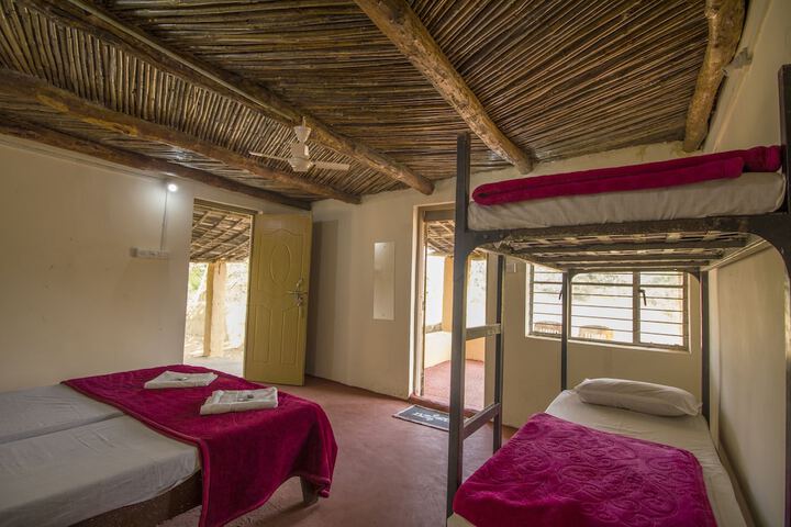 Room 8 of 94