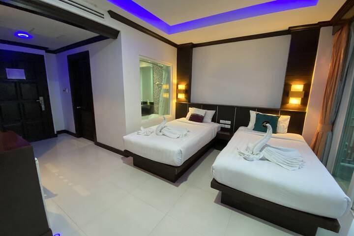 Room 17 of 95