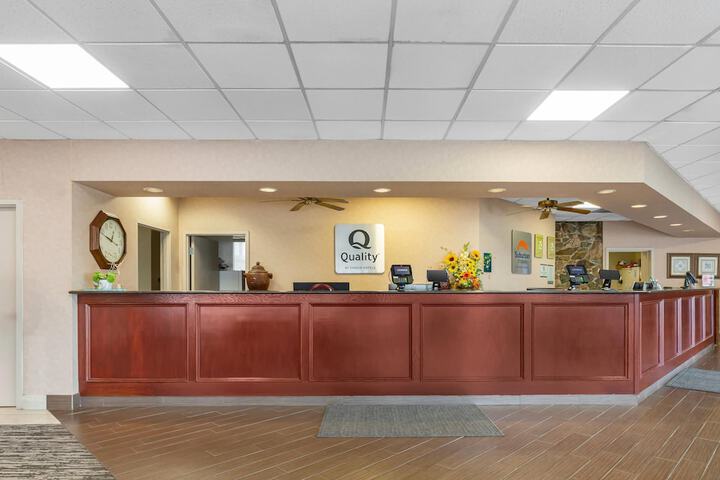 Hotel Lobby