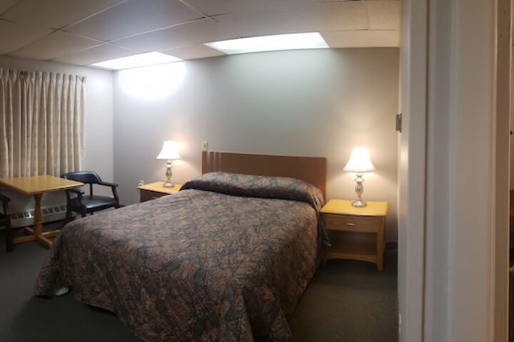 Room 4 of 58