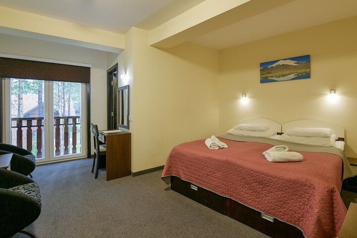 Room 12 of 43
