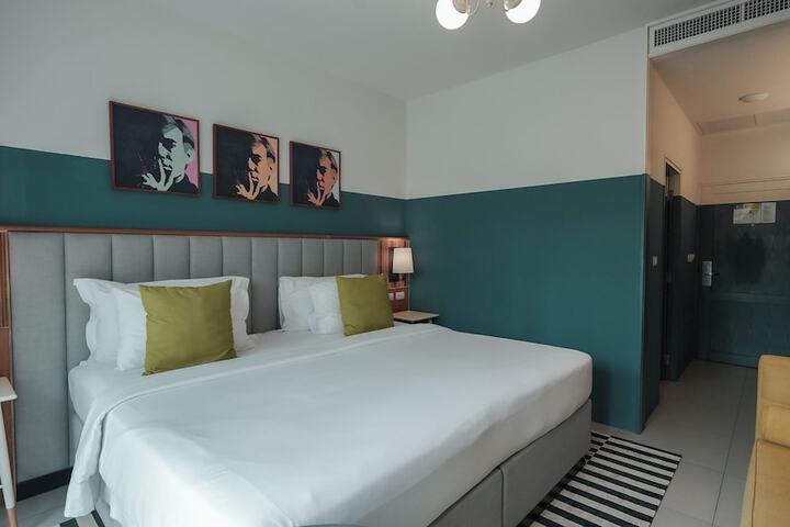 Room 56 of 110