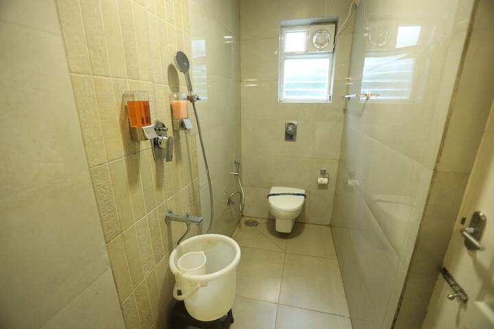 Room 35 of 78