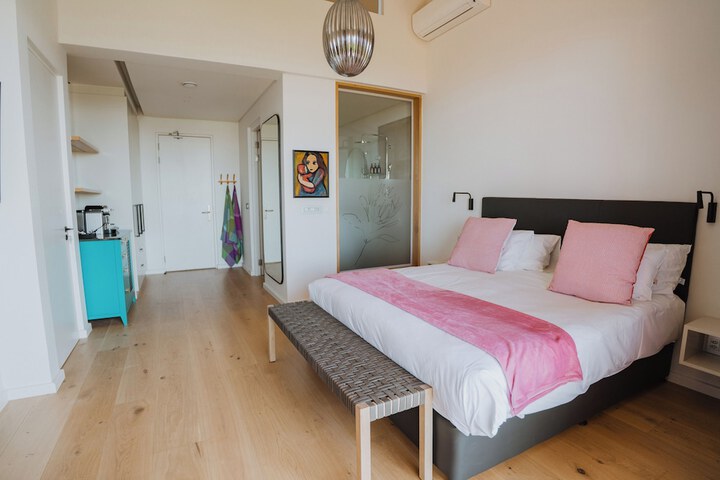 Room 21 of 107