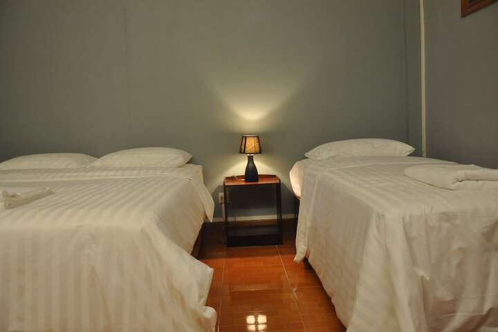 Room 8 of 47