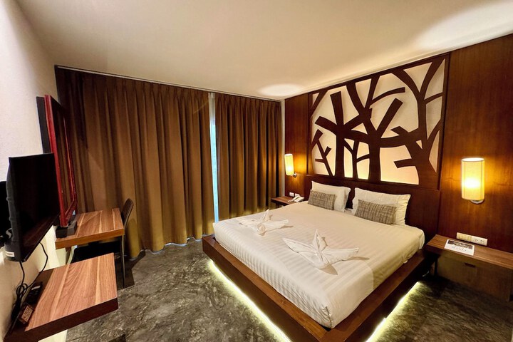 Room 26 of 61