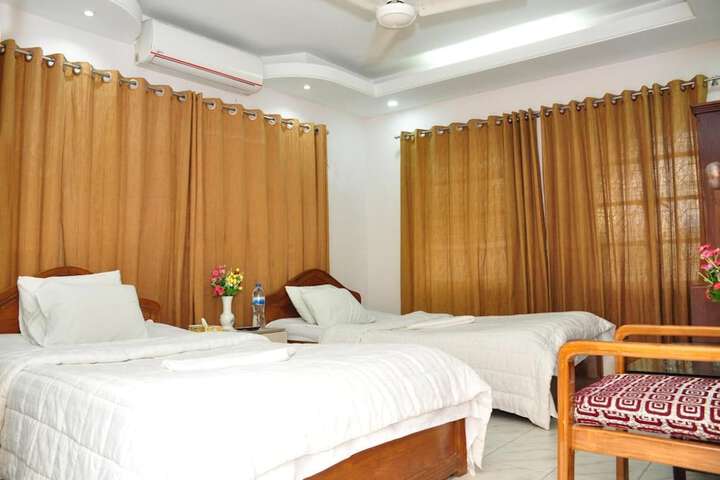 Room 18 of 42