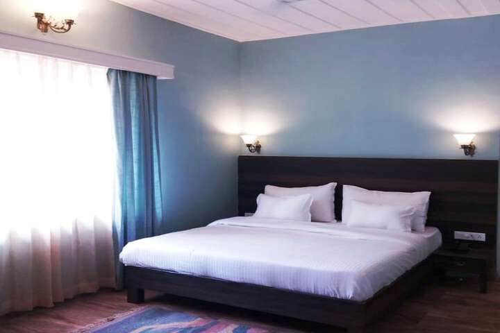 Room 12 of 60