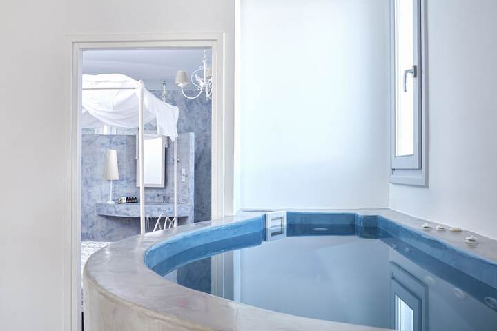 Hot Tub 50 of 71