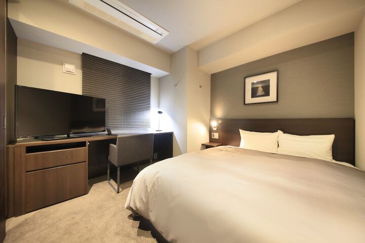 Room 7 of 36