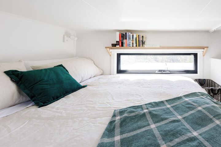 Room 2 of 57