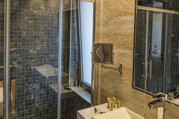 Bath Interior