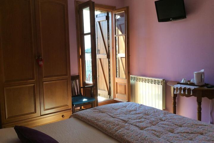 Room 22 of 49