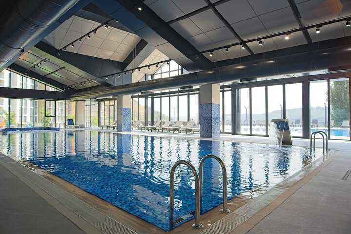 Pool 63 of 86