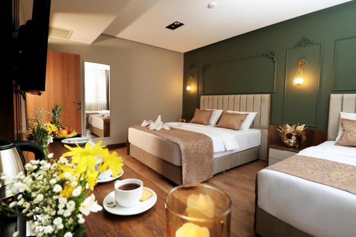 Bayrak Grand Hotel