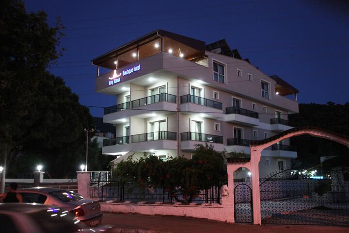Hotel 69 of 79