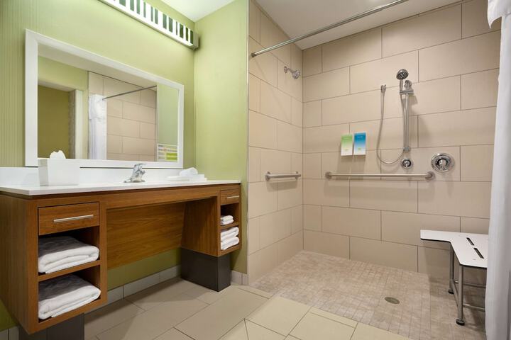 Bathroom shower
