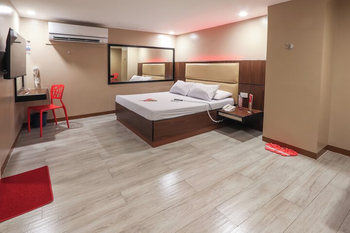 Room 12 of 31