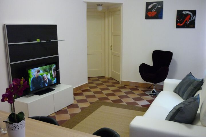 Room 24 of 48