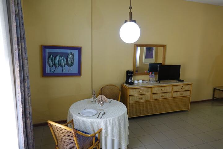 Room 14 of 27