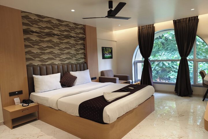 Room 17 of 90