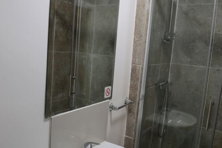 Room 19 of 29