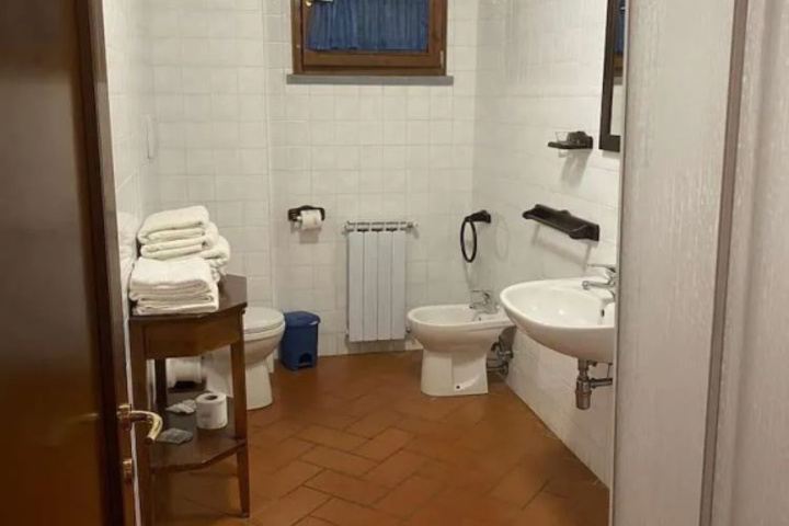 Room 8 of 21