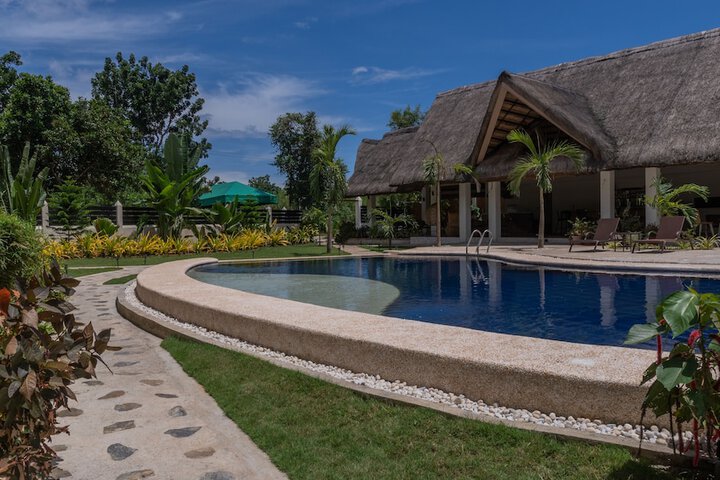 Pool 42 of 82