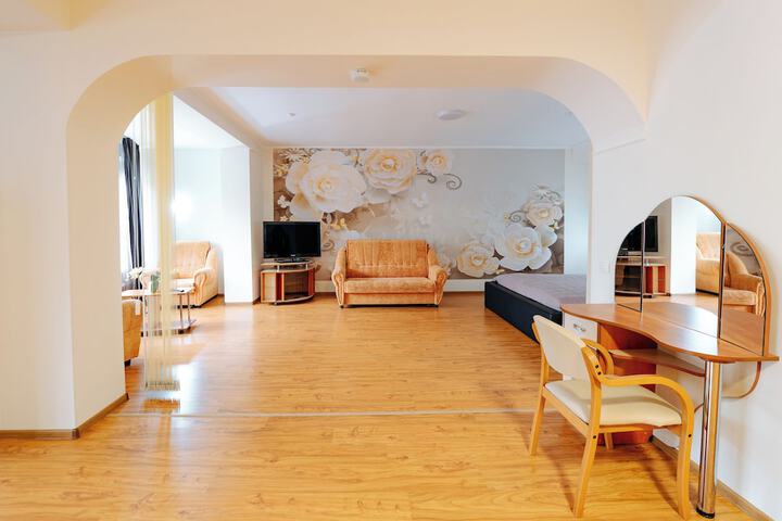 Room 30 of 63