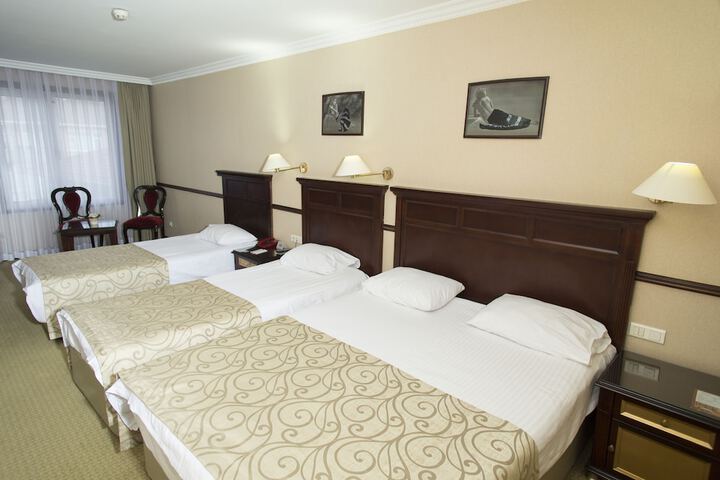 Room 32 of 114