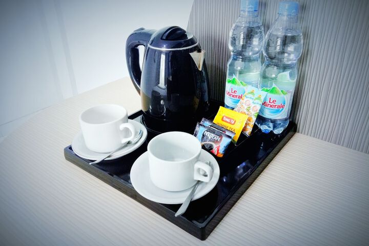 Breakfast/Coffee Service 11 of 23