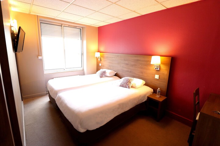 Room 8 of 67