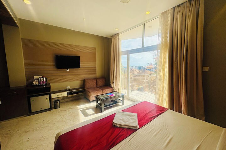 Room 32 of 57