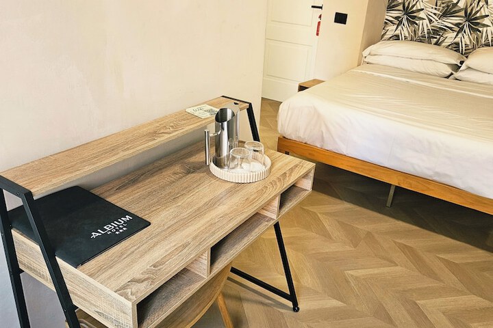 Room 28 of 54