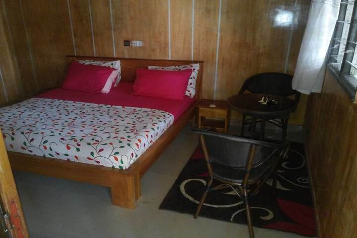Room 26 of 32