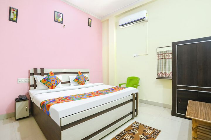 Fabexpress Maa Vaishno Palace