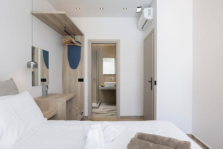 Room 30 of 146