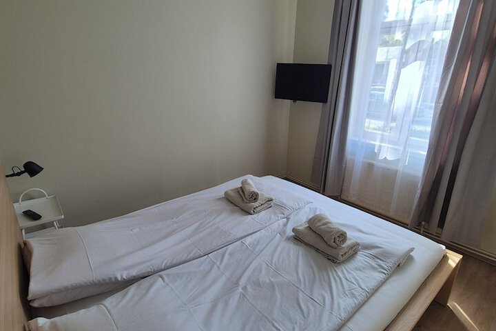 Room 25 of 60