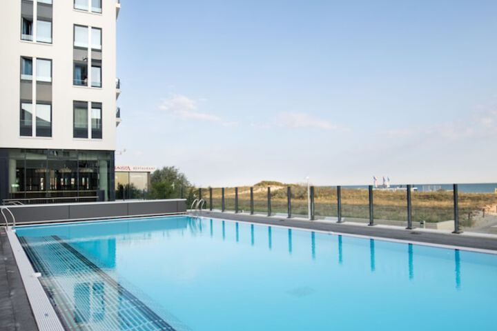 Pool Hotel
