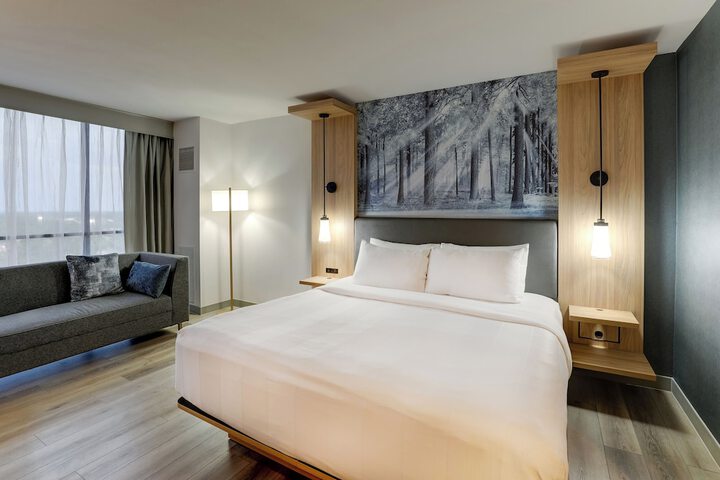 Room 15 of 60