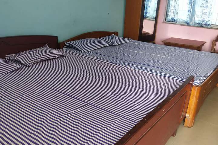 Room 15 of 26